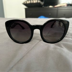 DIFF Eyewear Luna Black and Smoke Gradient Polarized Retail $95